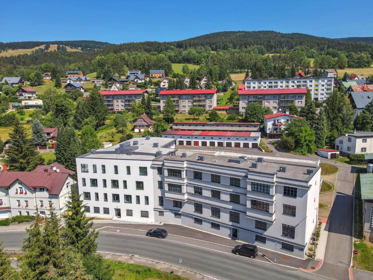 Residence Lysa Hora Рокитнице над Ийзероу Екстериор снимка